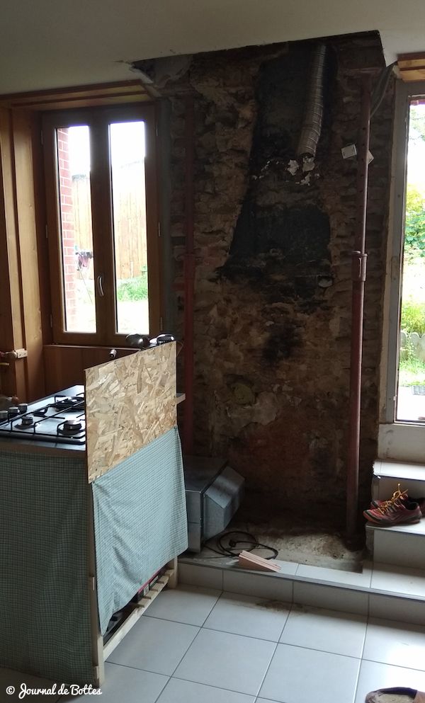 Sans cheminée, dedans non plus