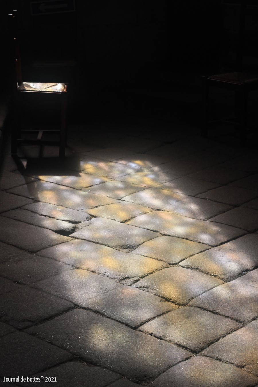 Jeux de lumière dans l'église de Locronan